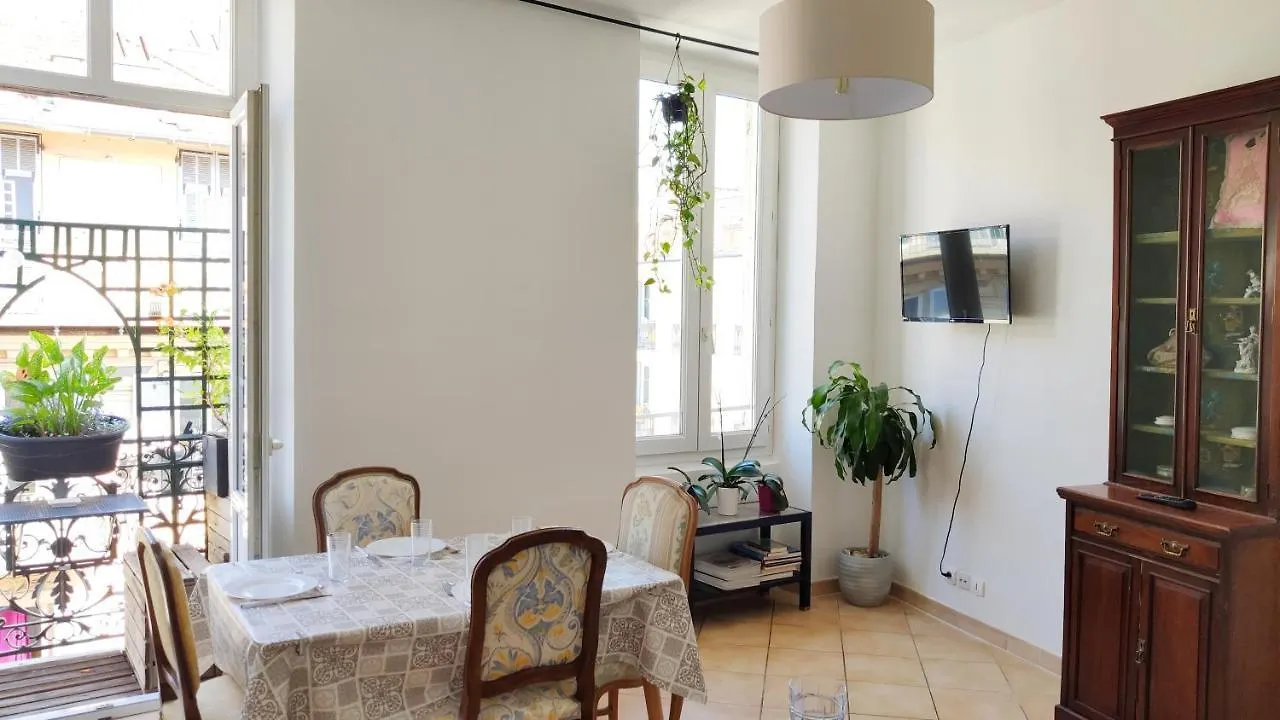 Appartement 3 Pieces Ultra Centre Nice-Ville 0*, Nice France