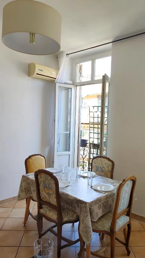 Appartement 3 Pieces Ultra Centre Nice-Ville 0*, Nice